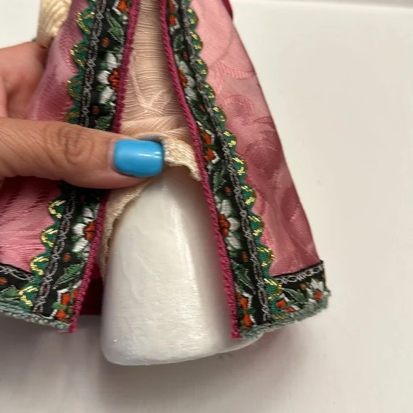 Vintage 9.5” Handmade Porcelain“CONE DOLL” Russian Fur Accents - Picture 12 of 16